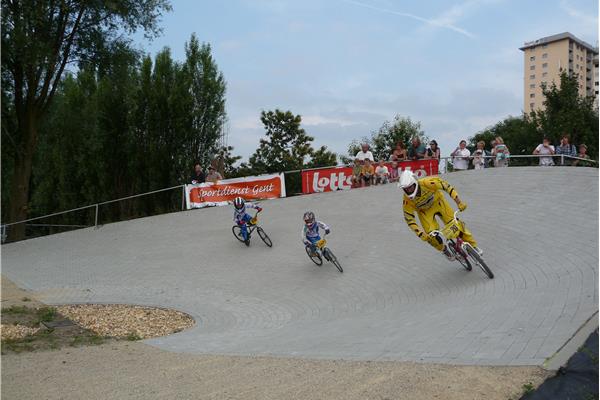 Aanleg BMX-piste - Sportinfrabouw NV